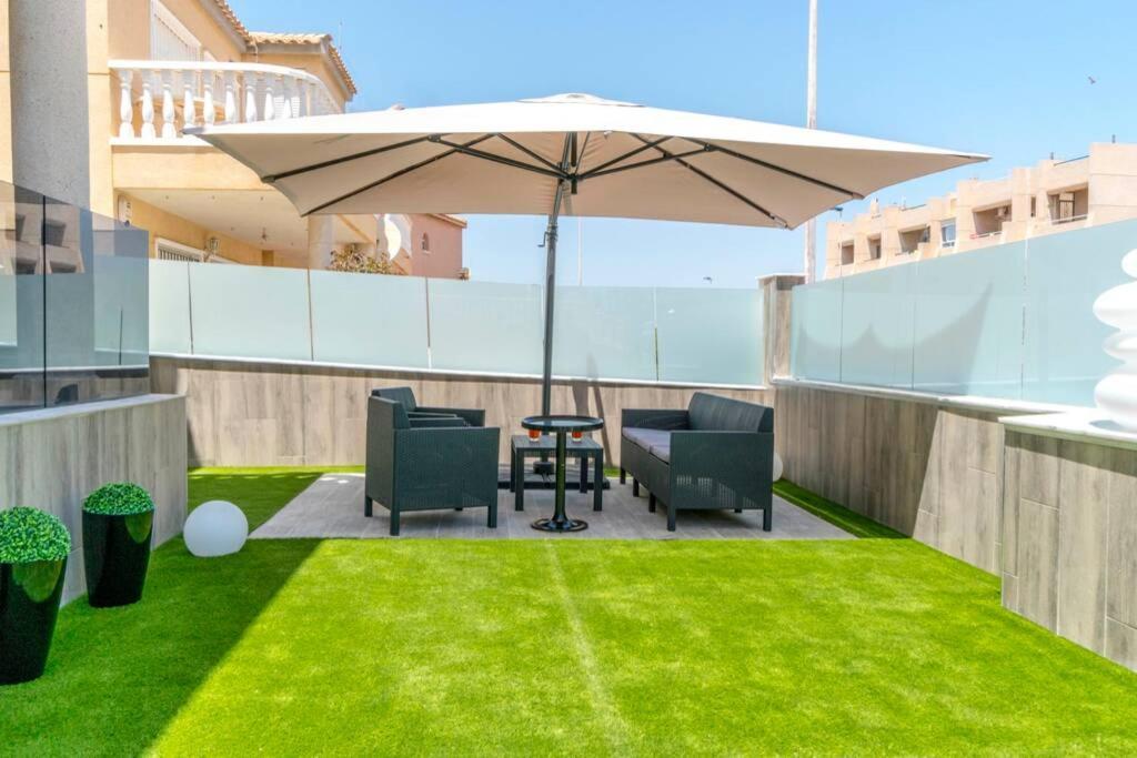 Villa-Capricho Playa - Zeus 托雷维耶哈 外观 照片