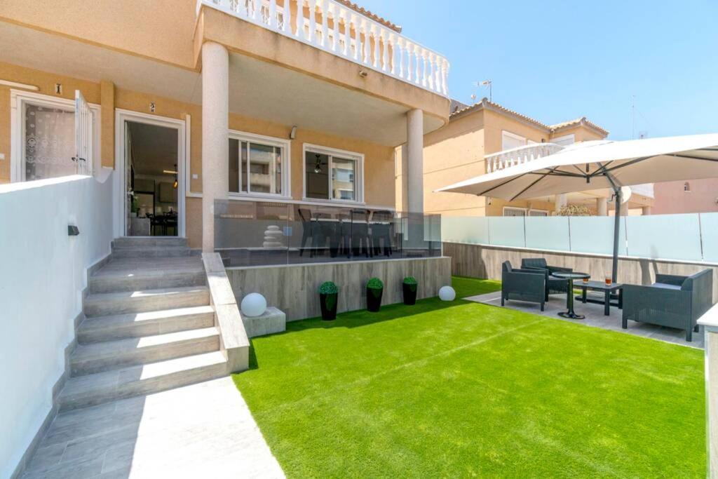Villa-Capricho Playa - Zeus 托雷维耶哈 外观 照片